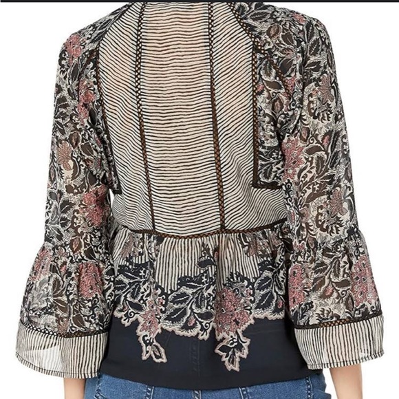 NWT Lucky Brand Boho Mixed Print Top 3/4 Bell Sleeve
Floral Striped Black Sz L - Picture 2 of 10